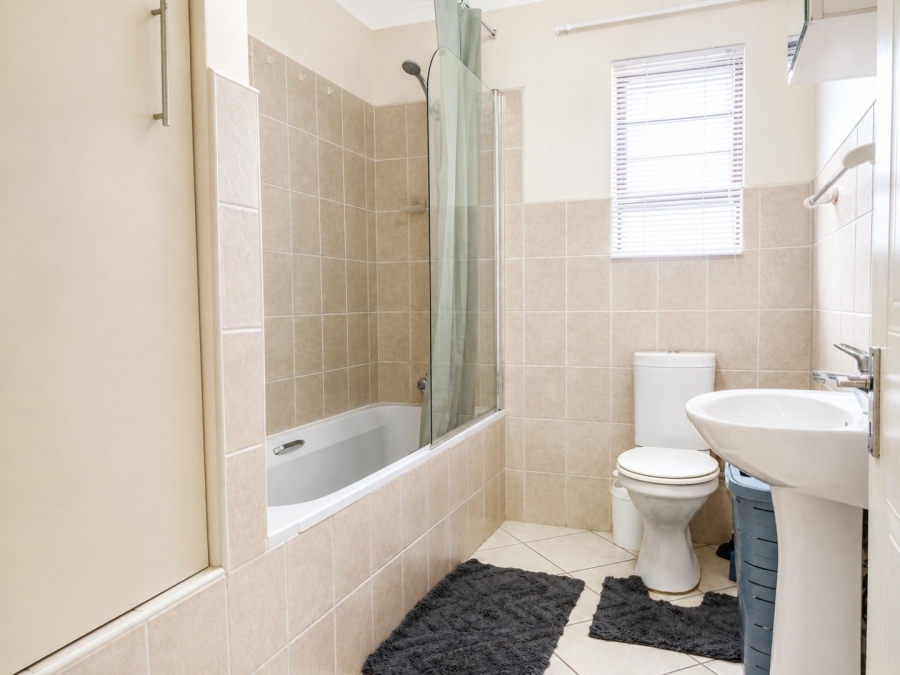 2 Bedroom Property for Sale in Hartenzicht Western Cape